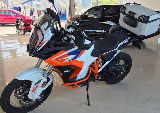 KTM-1290 SUPER ADVENTURE R-2024