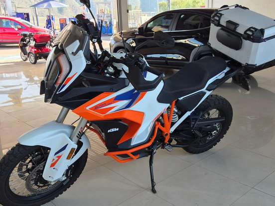 KTM-1290 SUPER ADVENTURE R KTM-1290 SUPER ADVENTURE R-2024