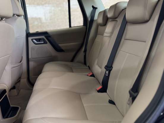 LAND ROVER-FREELANDER 2-2012