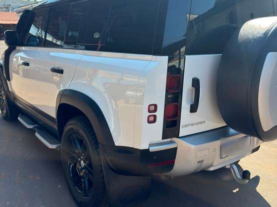LAND ROVER-DEFENDER-2.0 P300 GASOLINA 110 SE AWD AUTOMÁTICO LAND ROVER-DEFENDER-2020