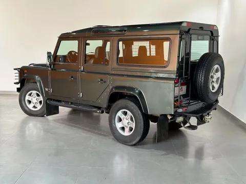 LAND ROVER-DEFENDER-2.5 CSW 110 4X4 TURBO DIESEL 4P MANUAL LAND ROVER-DEFENDER-2005