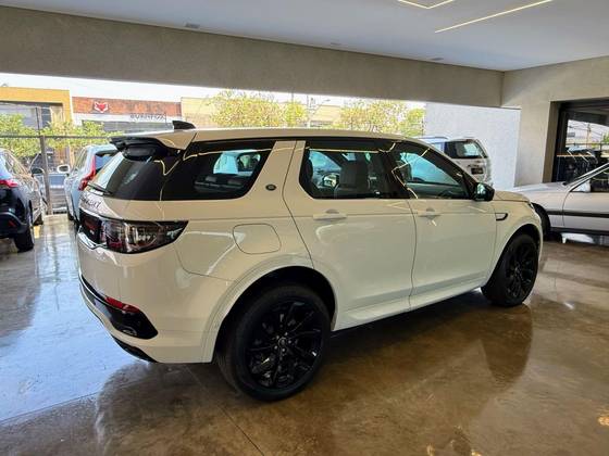 LAND ROVER DISCOVERY SPORT 2.0 D200 TURBO DIESEL R-DYNAMIC SE AUTOMÁTICO