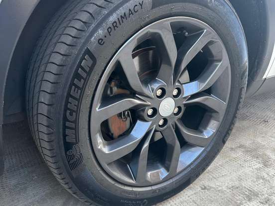 LAND ROVER-DISCOVERY SPORT-2.0 16V TD4 TURBO DIESEL HSE 4P AUTOMÁTICO LAND ROVER-DISCOVERY SPORT-2015