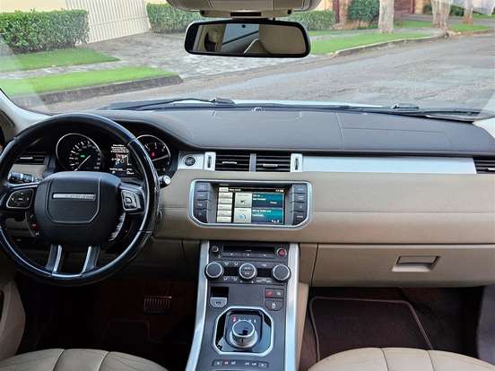 LAND ROVER-RANGE ROVER EVOQUE-2.0 PURE 4WD 16V GASOLINA 4P AUTOMÁTICO LAND ROVER-RANGE ROVER EVOQUE-2014