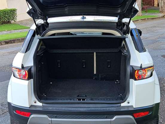 LAND ROVER-RANGE ROVER EVOQUE-2.0 PURE 4WD 16V GASOLINA 4P AUTOMÁTICO LAND ROVER-RANGE ROVER EVOQUE-2014