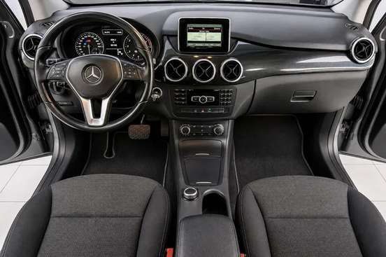 MERCEDES-BENZ-B 200-1.6 TURBO GASOLINA 4P AUTOMÁTICO MERCEDES-BENZ-B 200-2013