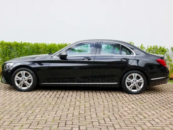MERCEDES-BENZ-C 180-1.6 CGI 16V TURBO GASOLINA 4P AUTOMÁTICO MERCEDES-BENZ-C 180-2015