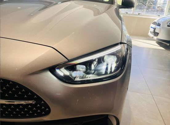 MERCEDES-BENZ-C 300-2024