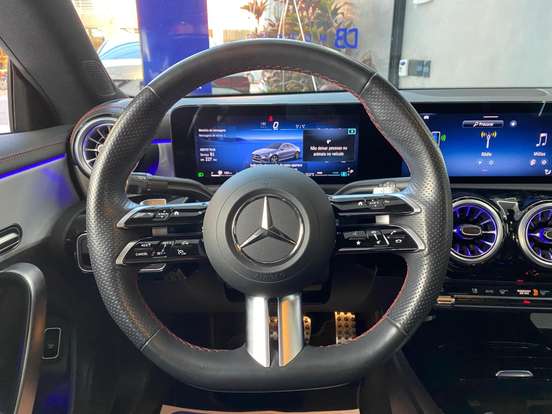 MERCEDES-BENZ-CLA 200-2023