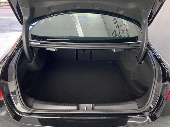 MERCEDES-BENZ-CLA 200-2023