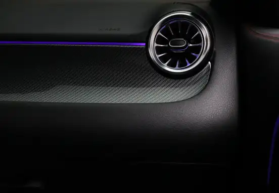 MERCEDES-BENZ-GLA 200-2022