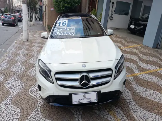 MERCEDES-BENZ-GLA 200-1.6 CGI ENDURO 16V TURBO FLEX 4P AUTOMÁTICO MERCEDES-BENZ-GLA 200-2015