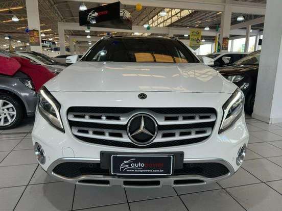MERCEDES-BENZ-GLA 200-2018