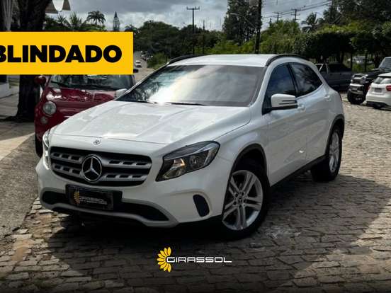 MERCEDES-BENZ-GLA 200-1.6 CGI FLEX STYLE 7G-DCT MERCEDES-BENZ-GLA 200-2018