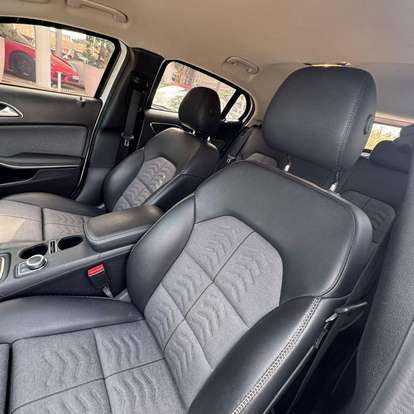 MERCEDES-BENZ-GLA 200-2018