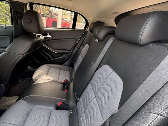 MERCEDES-BENZ-GLA 200-1.6 CGI FLEX STYLE 7G-DCT MERCEDES-BENZ-GLA 200-2018