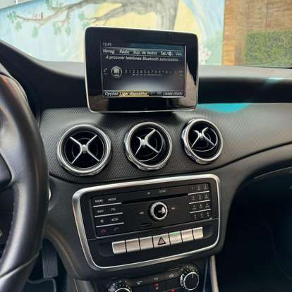 MERCEDES-BENZ-GLA 200-2018