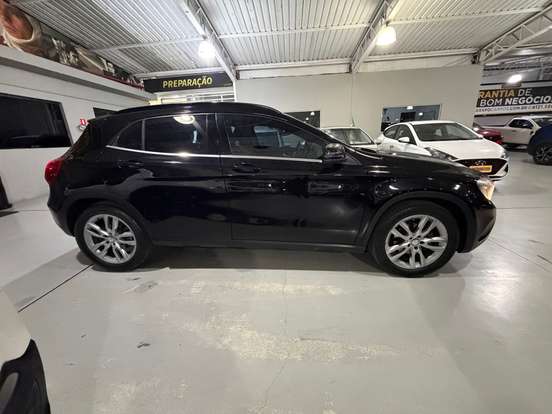 MERCEDES-BENZ-GLA 200-1.6 CGI STYLE 16V TURBO FLEX 4P AUTOMÁTICO MERCEDES-BENZ-GLA 200-2016