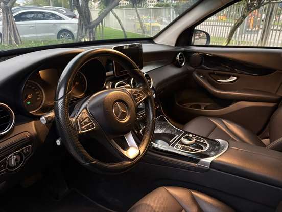 MERCEDES-BENZ-GLC 250-2016