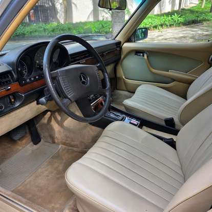 MERCEDES-BENZ-280 SE-1978