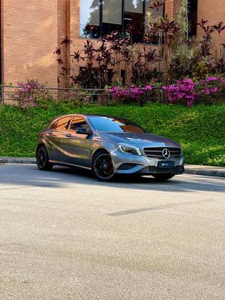 MERCEDES-BENZ A 200 1.6 TURBO 16V FLEX 4P AUTOMÁTICO