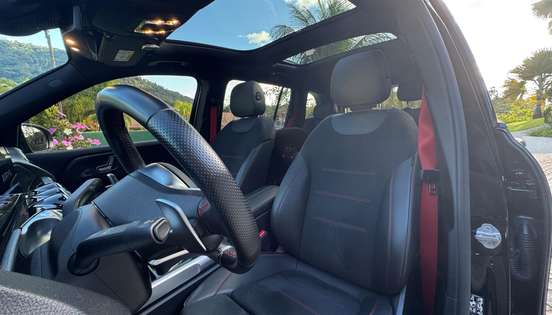 MERCEDES-BENZ-GLB 35 AMG-2022