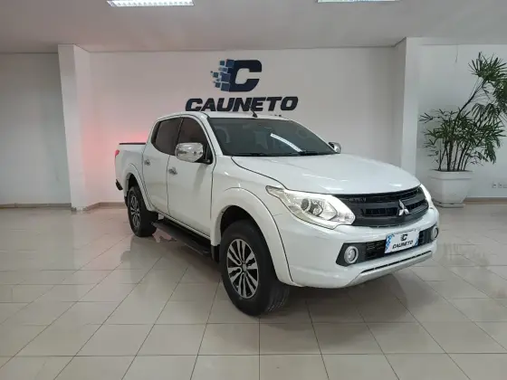 MITSUBISHI L200 TRITON 2.4 16V TURBO DIESEL SPORT HPE TOP CD 4P 4X4 AUTOMÁTICO