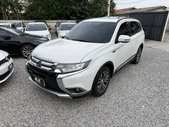 MITSUBISHI-OUTLANDER-2.0 16V GASOLINA 4P AUTOMÁTICO MITSUBISHI-OUTLANDER-2015