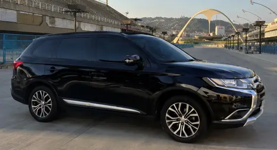 MITSUBISHI OUTLANDER 2.0 16V GASOLINA 4P AUTOMÁTICO MITSUBISHI OUTLANDER 2.0 16V GASOLINA 4P AUTOMÁTICO