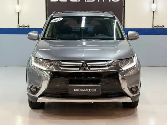MITSUBISHI-OUTLANDER-2015