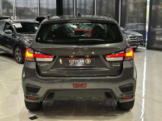MITSUBISHI-OUTLANDER-2.0 MIVEC GASOLINA HPE AUTOMÁTICO MITSUBISHI-OUTLANDER-2021