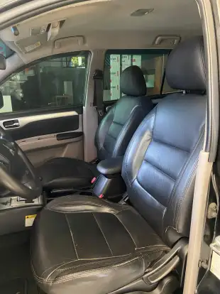 MITSUBISHI-PAJERO-2012