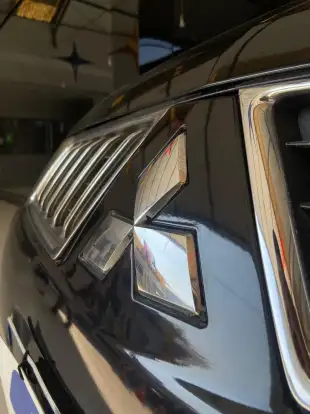 MITSUBISHI-PAJERO-2012