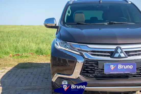 MITSUBISHI-PAJERO-3.2 HPE 4X4 7 LUGARES 16V TURBO INTERCOOLER DIESEL 4P AUTOMÁTICO MITSUBISHI-PAJERO-2019