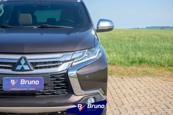 MITSUBISHI-PAJERO-2019