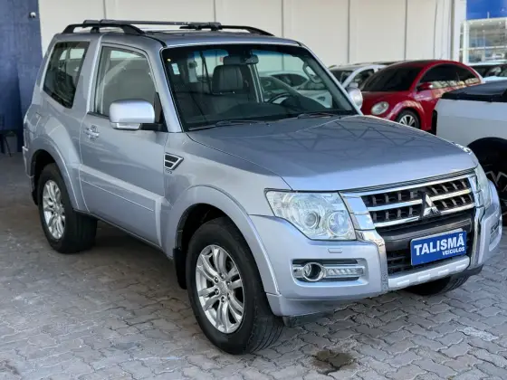 MITSUBISHI PAJERO FULL 3.2 HPE 4X4 16V TURBO INTERCOOLER DIESEL 2P AUTOMÁTICO