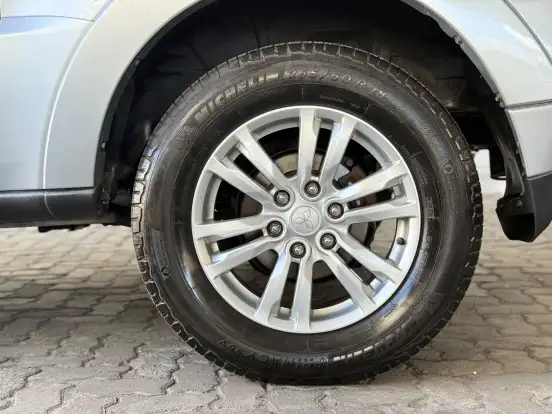 MITSUBISHI-PAJERO FULL-2012