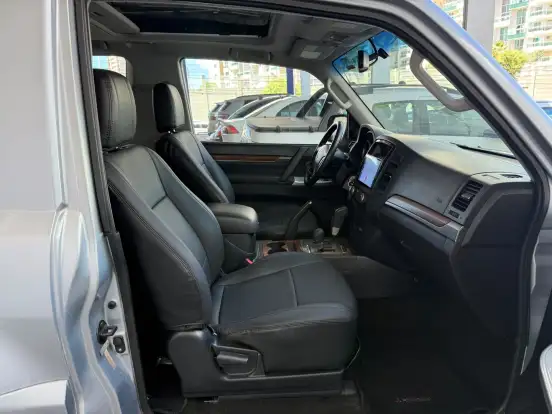 MITSUBISHI-PAJERO FULL-2012