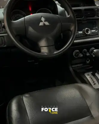 MITSUBISHI-PAJERO TR4-2012