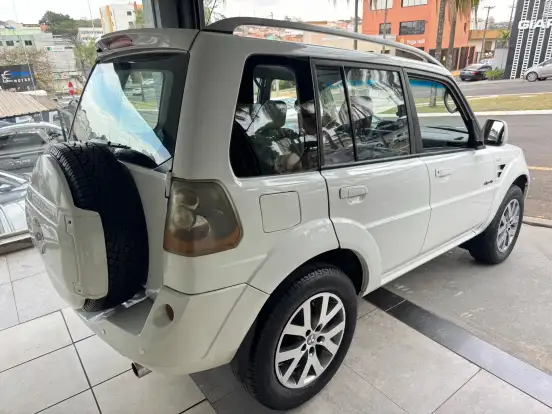 MITSUBISHI-PAJERO TR4-2012