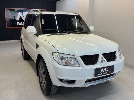 MITSUBISHI-PAJERO TR4-2.0 4X2 16V 140CV FLEX 4P AUTOMÁTICO MITSUBISHI-PAJERO TR4-2014