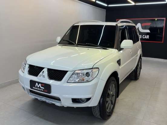 MITSUBISHI-PAJERO TR4-2014