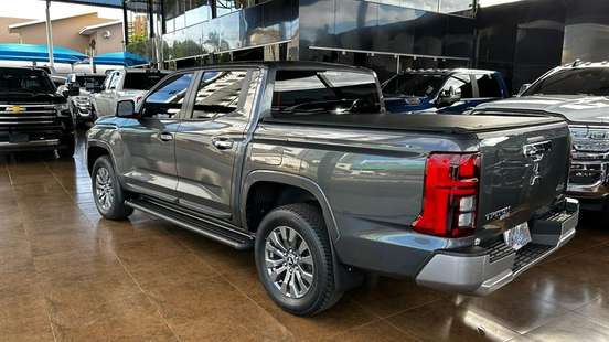 MITSUBISHI-TRITON-2.4 BITURBO DIESEL CD HPE 4X4 AUTOMÁTICO MITSUBISHI-TRITON-2025