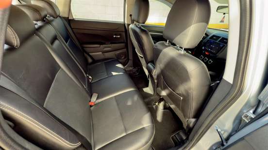 MITSUBISHI-ASX-2015