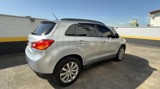 MITSUBISHI-ASX-2015