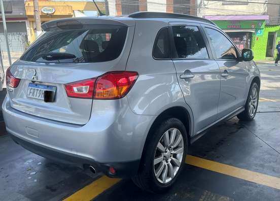 MITSUBISHI-ASX-2014