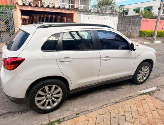 MITSUBISHI-ASX-2015