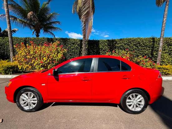 MITSUBISHI-LANCER-2.0 HLE 16V GASOLINA 4P AUTOMÁTICO MITSUBISHI-LANCER-2015