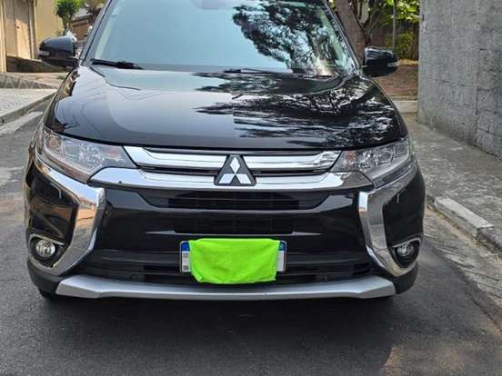 MITSUBISHI-OUTLANDER-3.0 GT 4X4 V6 24V GASOLINA 4P AUTOMÁTICO MITSUBISHI-OUTLANDER-2016