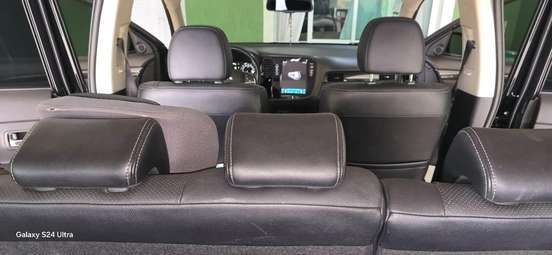 MITSUBISHI-OUTLANDER-2016